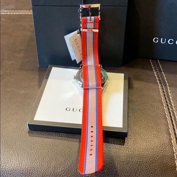 ⭐️NWT⭐️GUCCI G-Timeless Unisex Watch - Picture 7 of 16